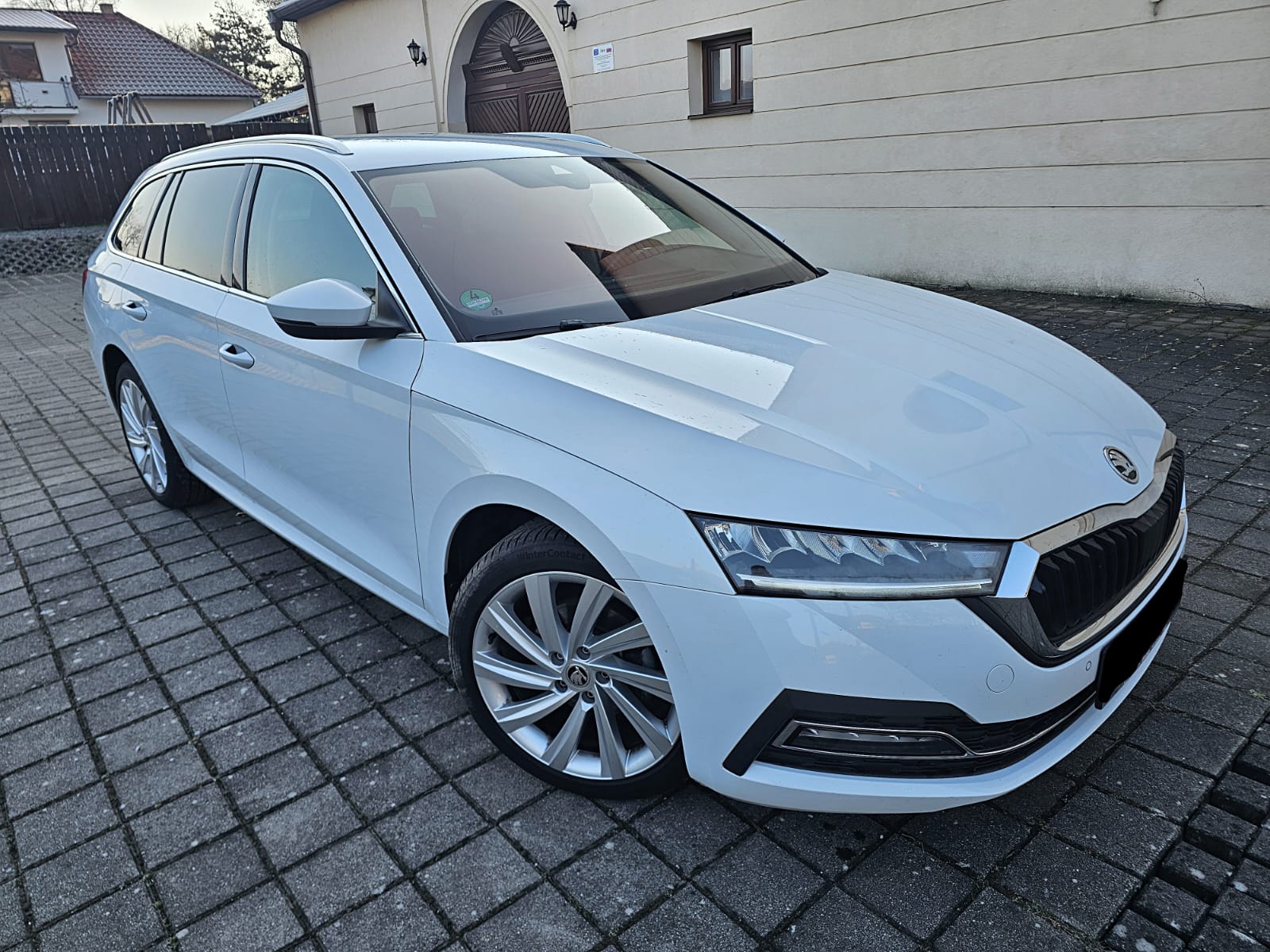 Škoda Octavia Combi IV 2.0 TDI DSG F1 Style DVD LED R18 Virtual