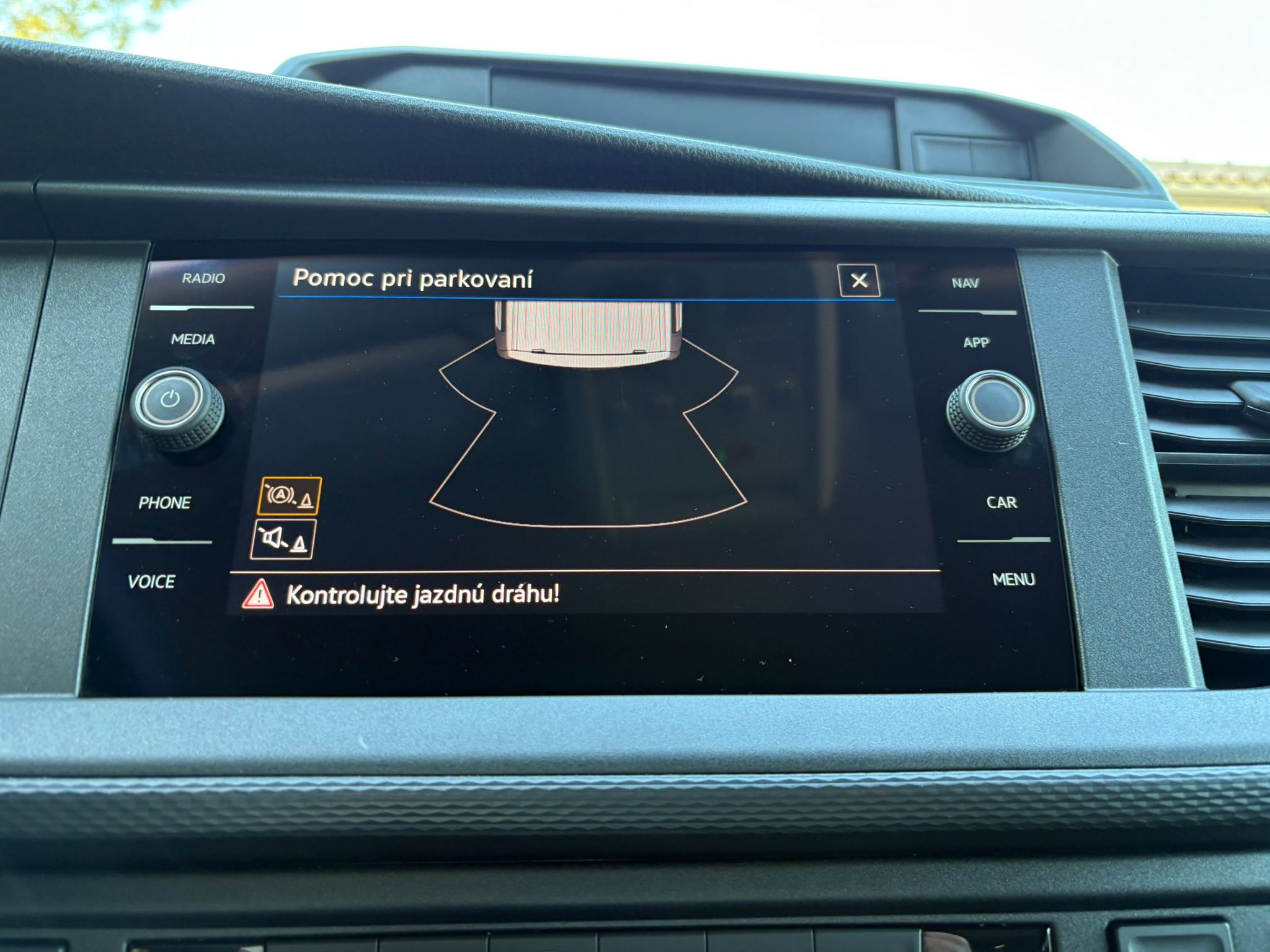 auto81