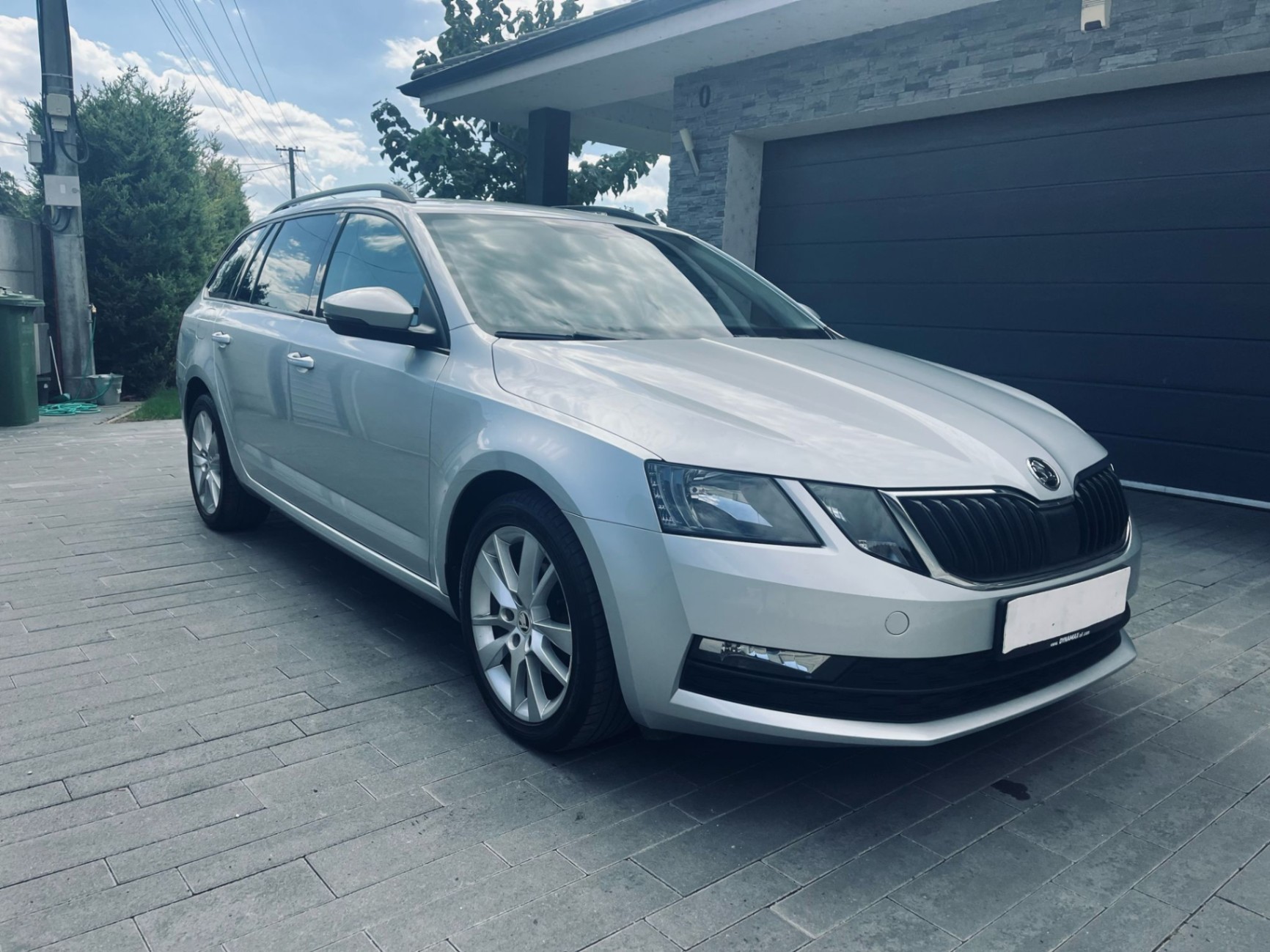 Škoda Octavia 1.6tdi dsg Active 
